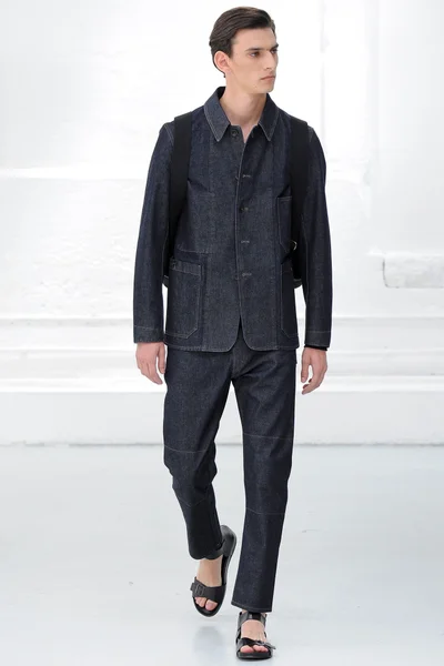 Look 9